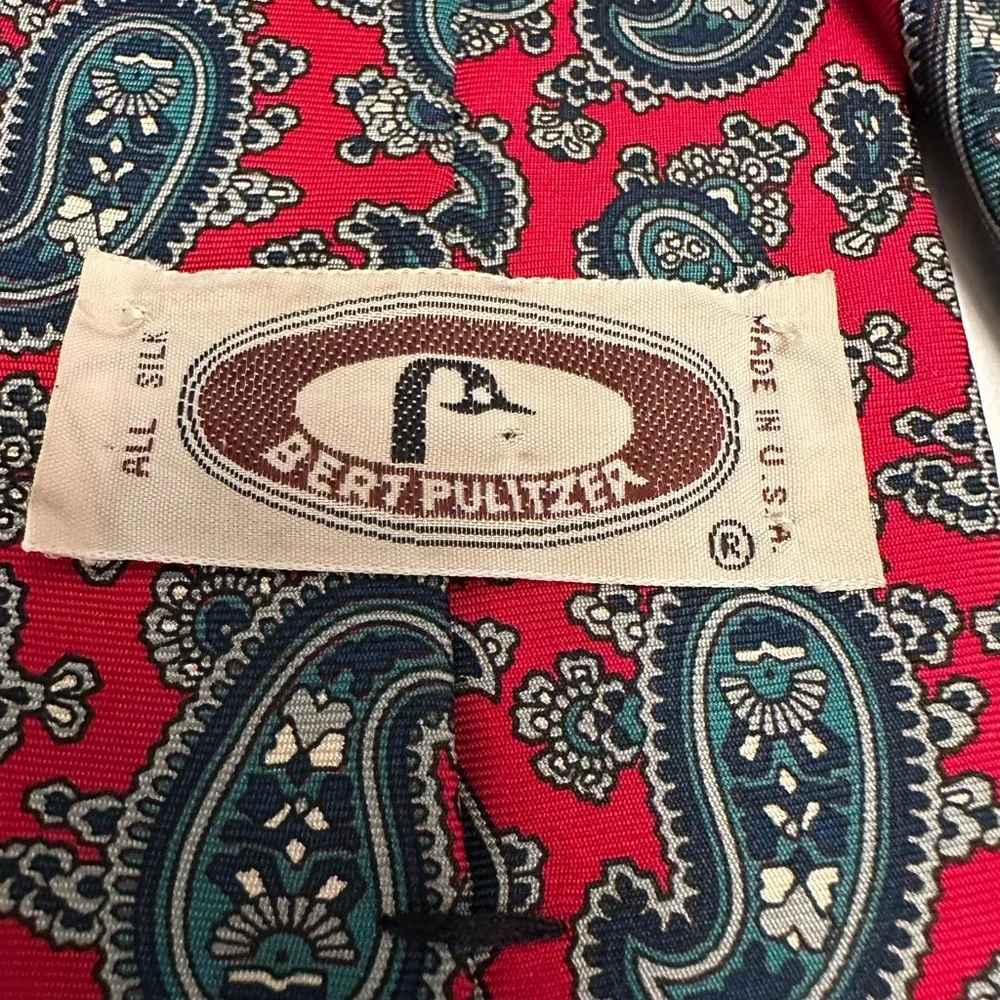 Bert Pulitzer Men's Necktie Tie‎ Silk Red Blue Green Paisley Made in USA